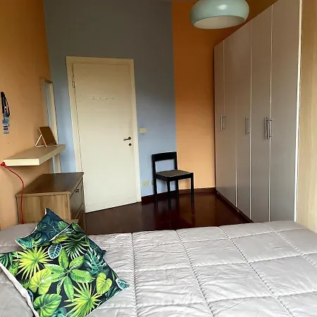 Ampia Privata In Piazza Carducci